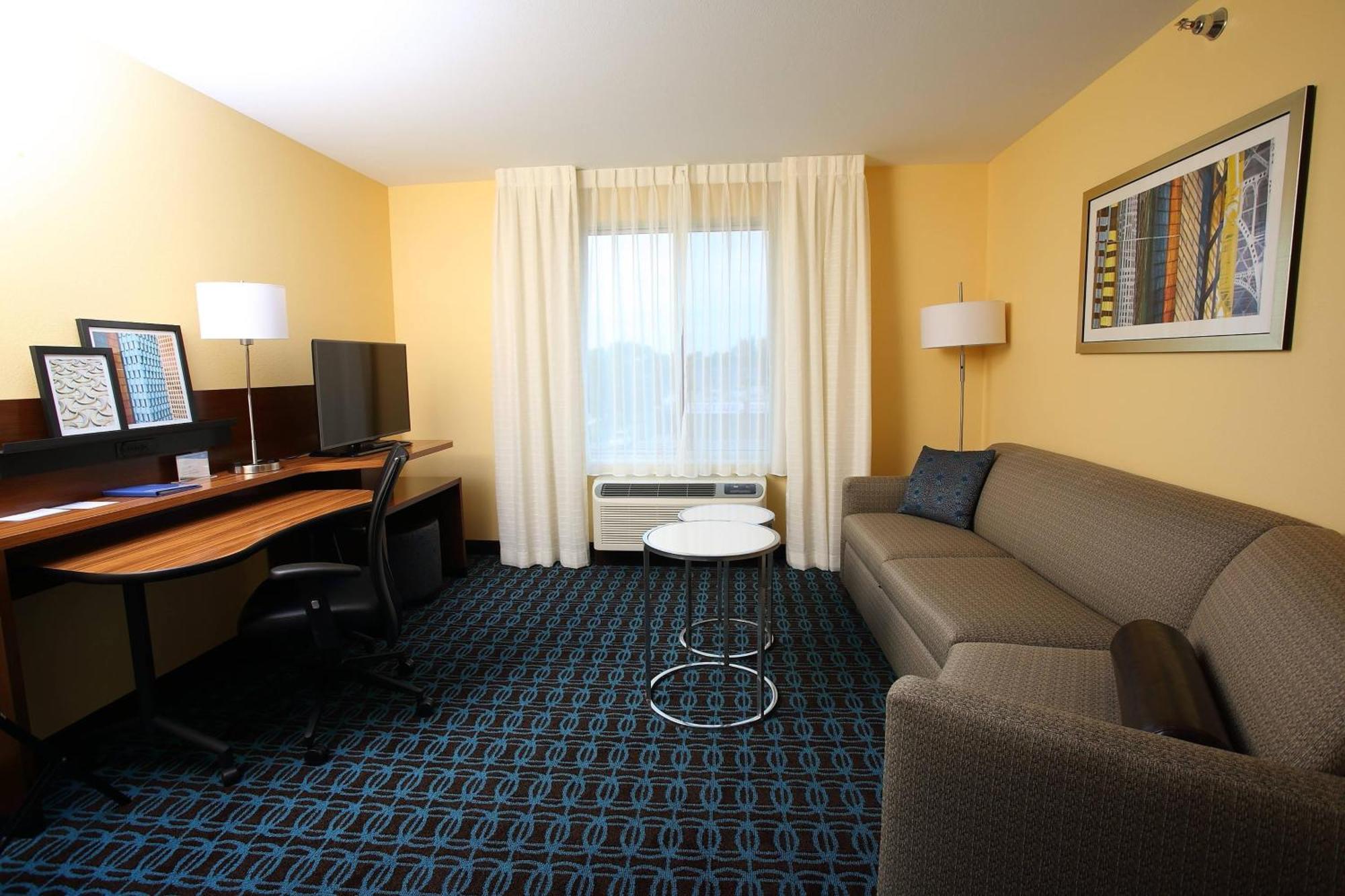 Fairfield Inn & Suites By Marriott East Grand Forks Zewnętrze zdjęcie